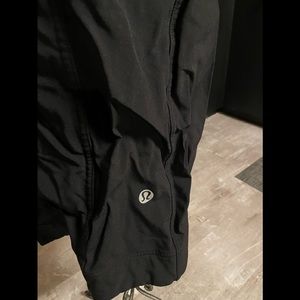 Lululemon size 6